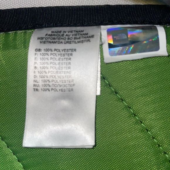 The North Face Vault Backpack - Picture 7 of 9